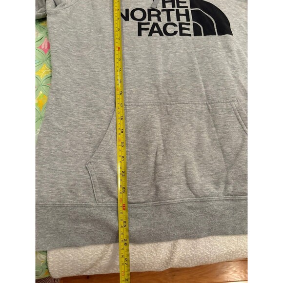 Women’s north face large hoodie - Picture 4 of 6